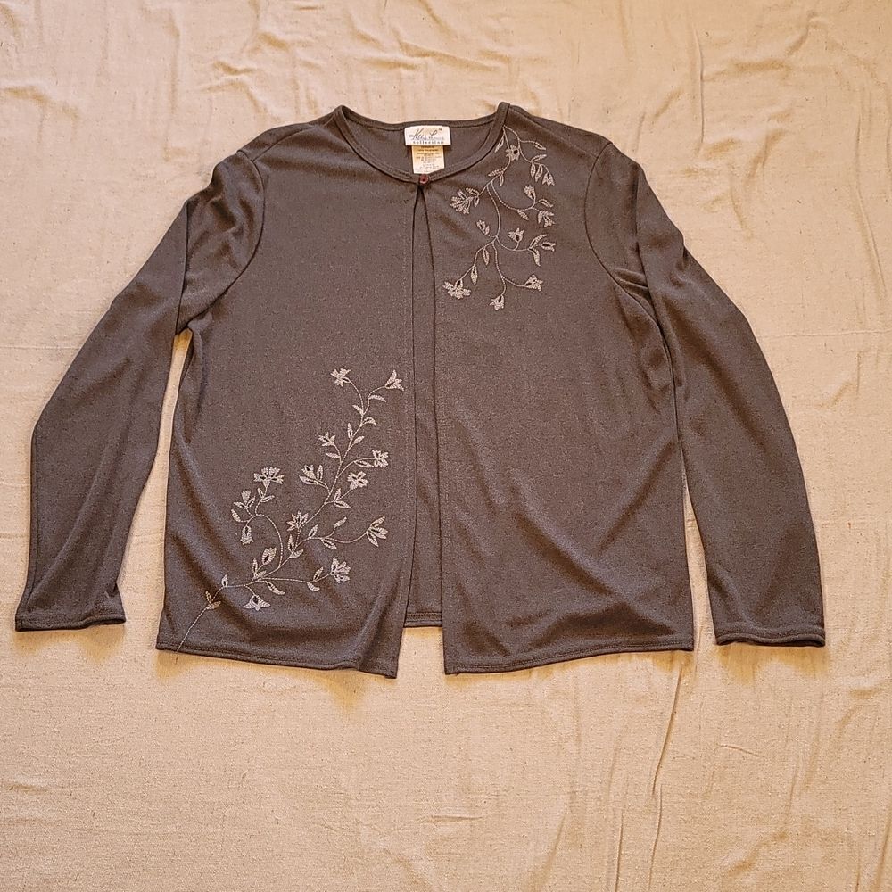 Womans Gray Kathie Lee Collection Cardigan!